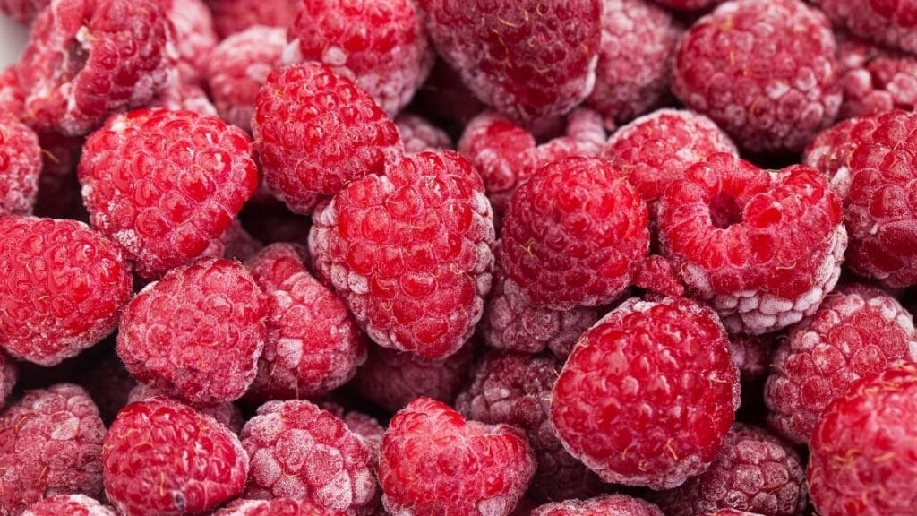 How to freeze raspberries