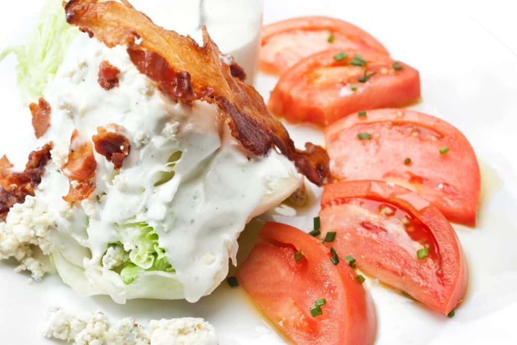 wedge salad with tomato wedges - Classic Low Carb Wedge Salad Recipe